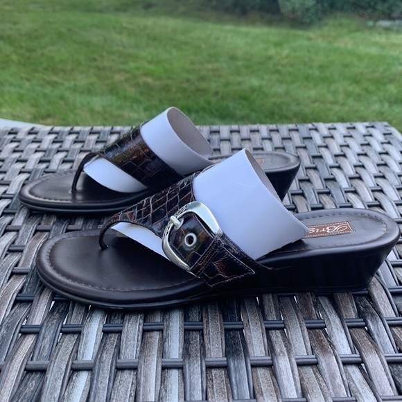 Brighton Lark Women's Croc Embossed Leather Micro Wedge Sandal - Brown - Picture 5 of 15